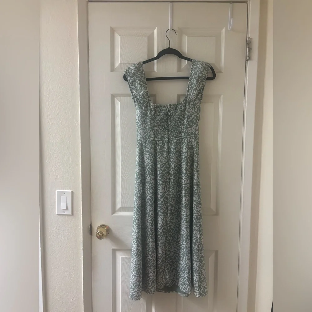 Abercrombie & Fitch Sage and White Patterned Dress NWT - Picture 2 of 5